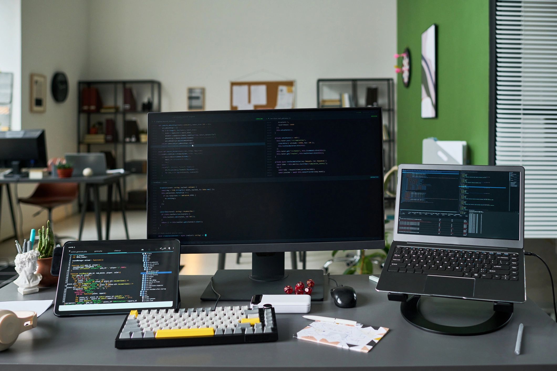 Software workspace with multiple screens